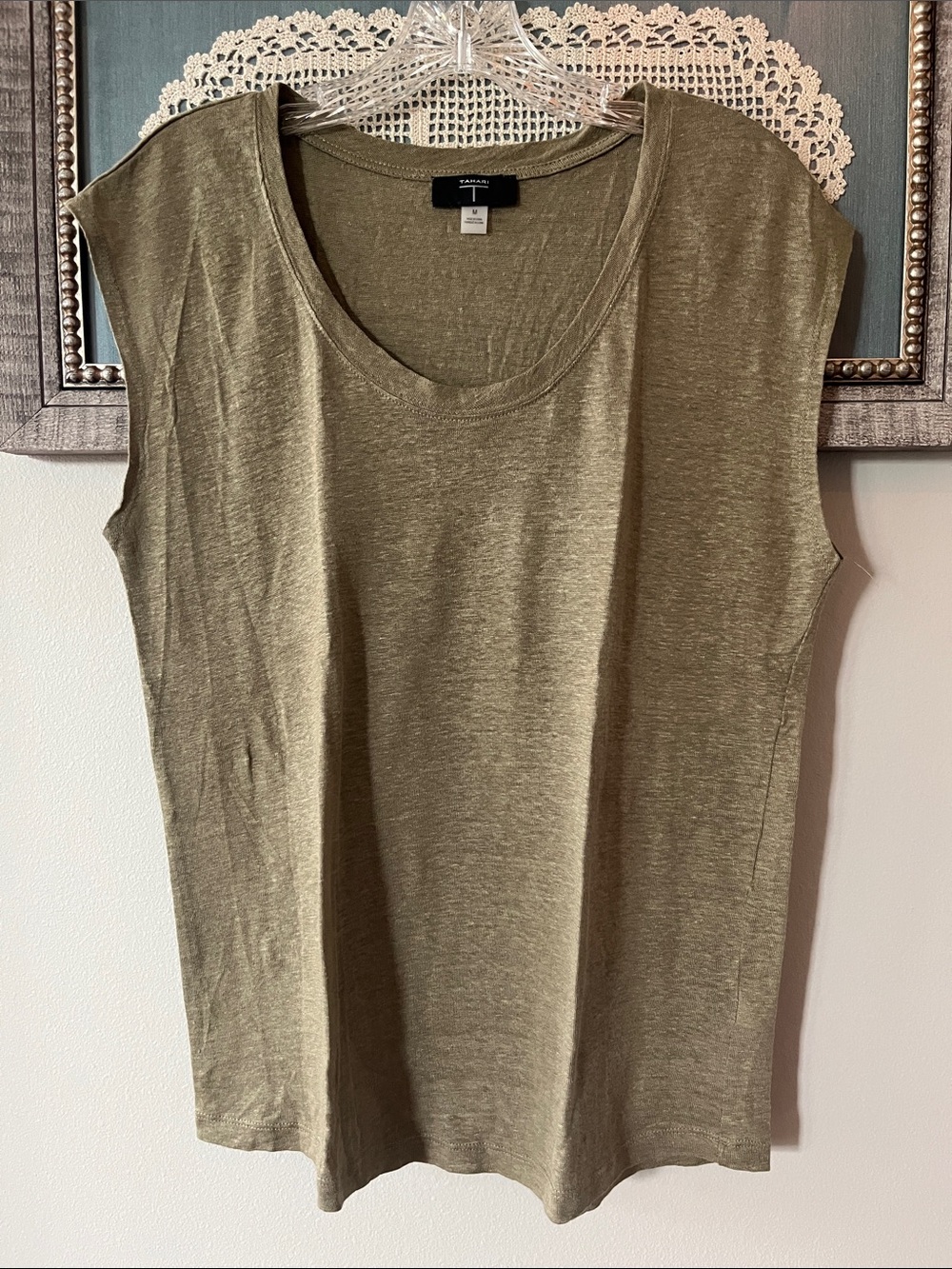 Tahari Olive Green Linen Cap Sleeve Scoop Neck Tank